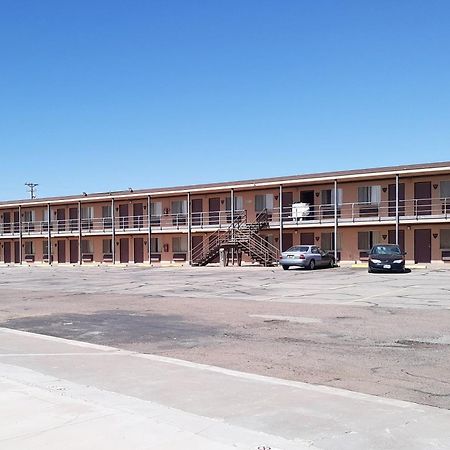 Oyo Hotel Kings At Clovis Bagian luar foto